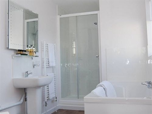 Old Riverview Guest House Earith Екстериор снимка